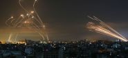 Israël frappe plus de cent cibles en Iran: trois hauts commandants iraniens tués