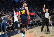 NBA: Doncic marque 45 points en vain, Curry atteint le total de 4.000 tirs à 3 points