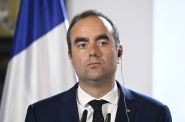 Lecornu entame d'ultimes négociations, Macron lâché par ses alliés