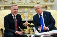 Trump suspend pour trois jours l'entrée en vigueur de nouveaux droits de douane pour le Canada