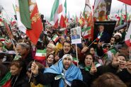 Quelque 200.000 manifestants contre les autorités iraniennes à Munich