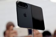Apple dévoile son premier iPhone pliable, et relève encore les prix