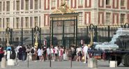 Trump et Macron à Versailles: portes closes, touristes déçus