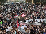 Militaires, enseignants, citoyens… contre un État qui les abandonne