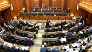Le Parlement abolit la peine de mort et adopte la loi sur les médias