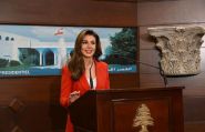Morgan Ortagus en visite à Naqoura avec le commandant du Centcom