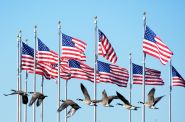 Les États-Unis réduisent leur présence diplomatique et militaire dans le Moyen-Orient face à la montée des tensions