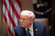 Trump signe un décret pour renforcer le contrôle des listes électorales
