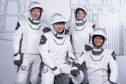 SpaceX envoie sa première mission spatiale privée à survoler les pôles terrestres