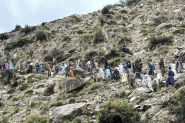Séisme en Afghanistan: l'aide tarde malgré des besoins considérables