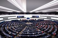 Le Parlement européen gèle la ratification de l'accord commercial avec les États-Unis