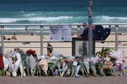 L'Australie commence à enterrer les victimes du massacre de la plage de Sydney