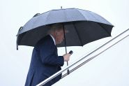 Trump confirme qu'il ratera le mariage de son fils alors que les négociations avec l'Iran continuent