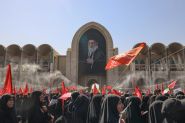 À Téhéran, grande prière pour les funérailles de Khamenei mais sans son fils Mojtaba