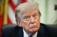 Droit du sol: Trump prend un décret censé empêcher le «tourisme des naissances»