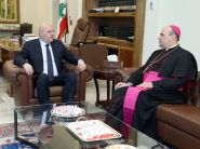 J. Aoun et le nonce apostolique, entre soutien du pape et dossier du Sud