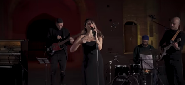 Concert sans voile: la chanteuse iranienne Parastoo Ahmadi arrêtée 