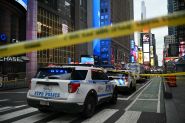 New York: une femme tuée par la police après avoir poignardé des passants, faisant un mort