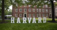 Trump contre Harvard: des mesures qui redéfinissent le paysage universitaire américain