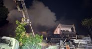 La Défense civile maîtrise l'incendie dans des entrepôts du ministère des Télécommunications à Dekouané