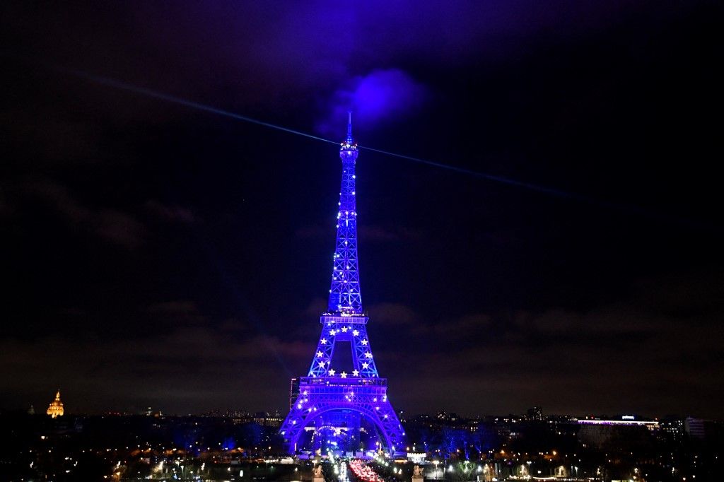 La France prend la présidence tournante de l'UE avec un programme ambitieux