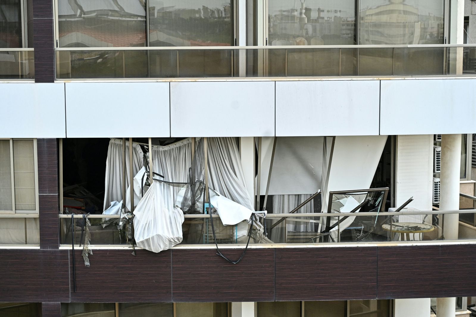 Appartement visé, voisins exposés