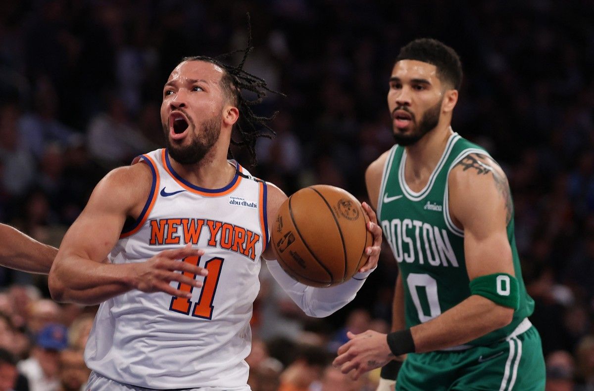 Play-offs NBA: les Knicks dominent Boston et mènent 3-1, Tatum se blesse