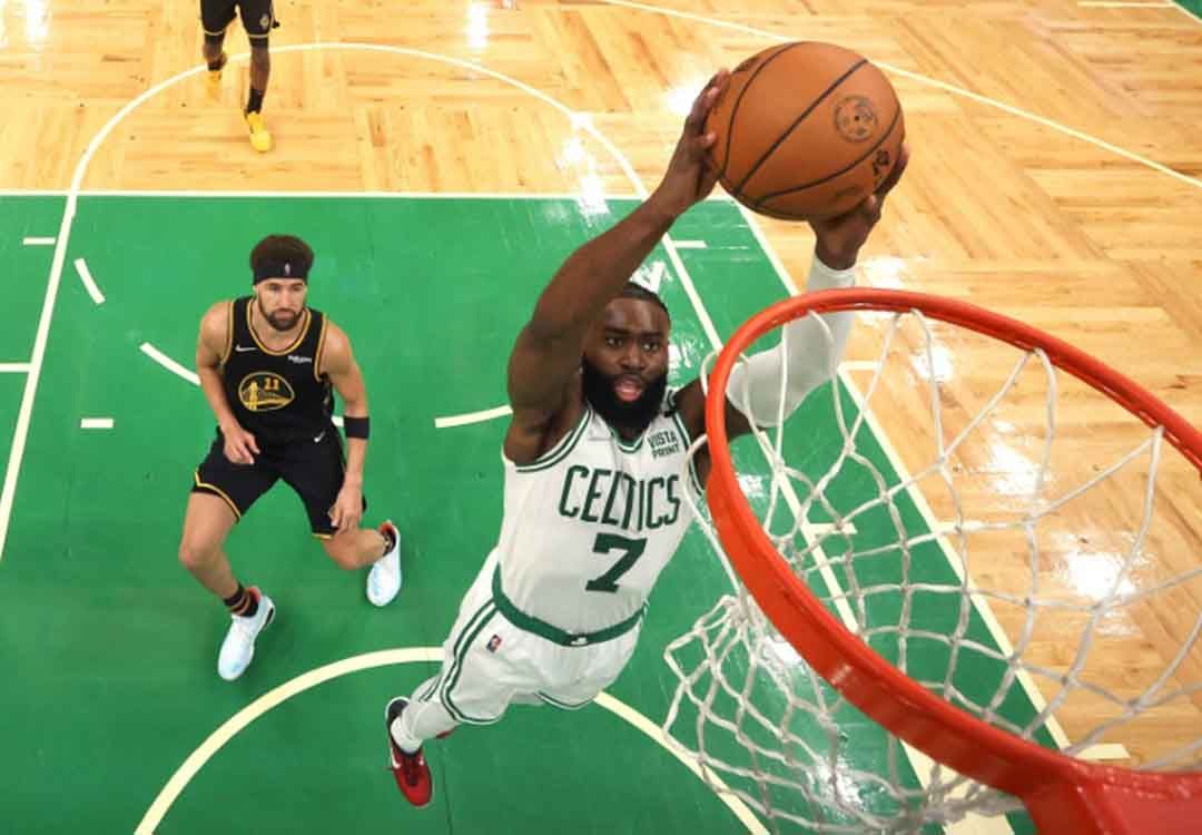 Les Celtics reprennent l'avantage au forceps face aux Warriors