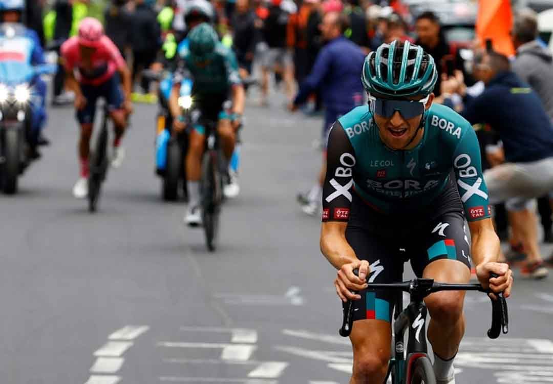 Giro: Hindley détrône Carapaz dans les Dolomites