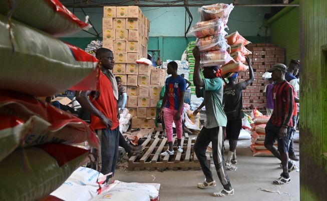 La famine et l'extrême pauvreté menacent le monde