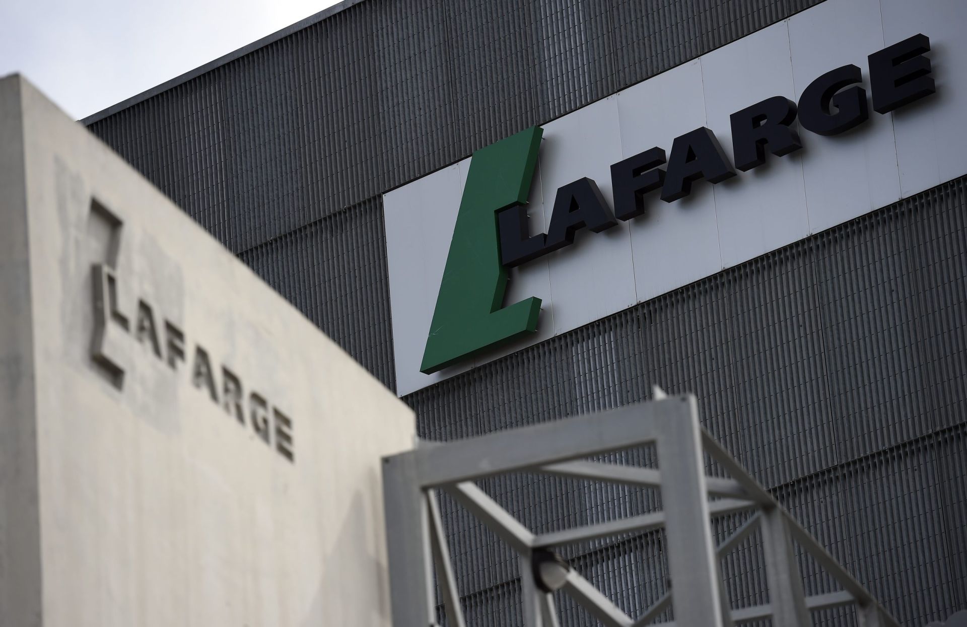 Syrie: Lafarge inculpé pour \