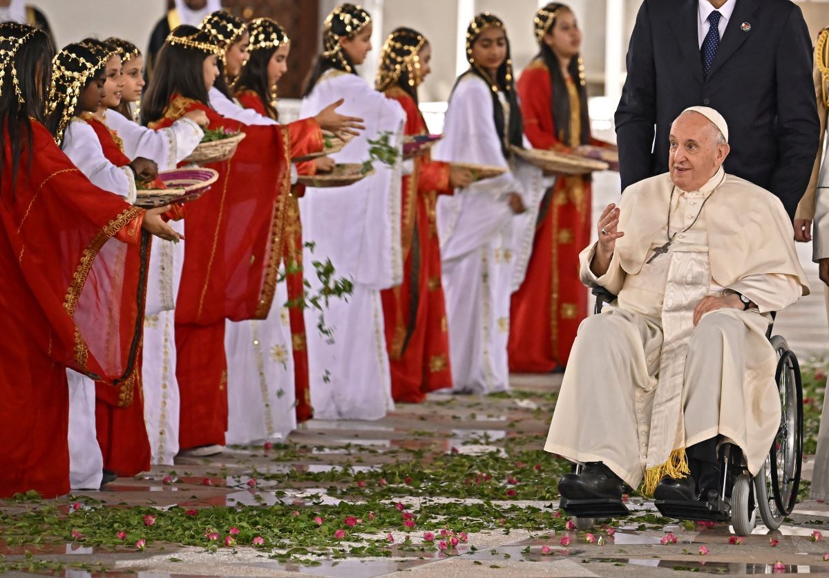 A Bahreïn, le Pape appelle au respect des droits fondamentaux