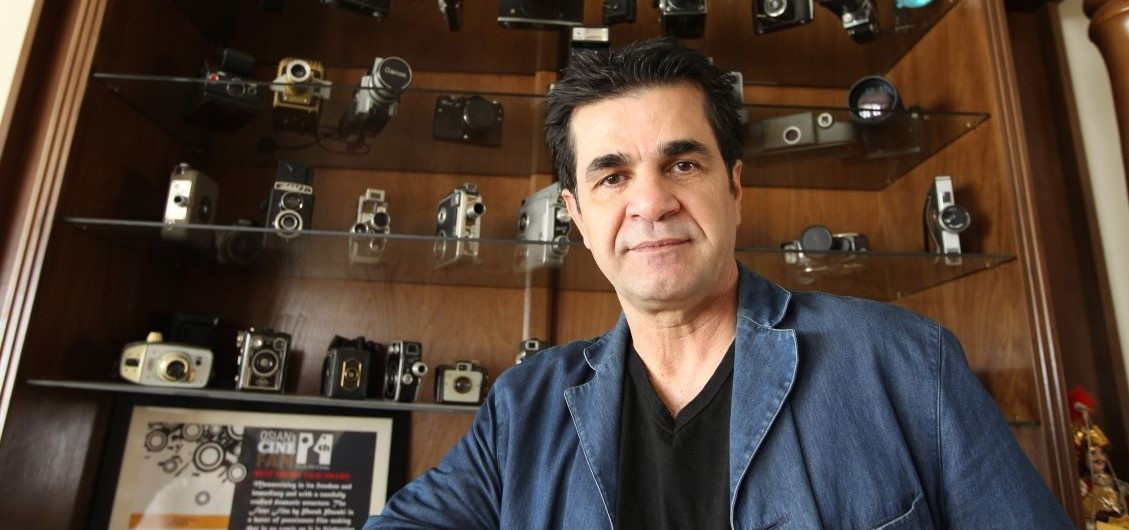 Iran: le réalisateur Jafar Panahi libéré sous caution