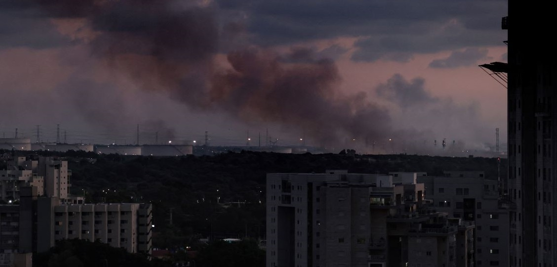 Les Palestiniens fuient Gaza alors qu'Israël prépare son attaque