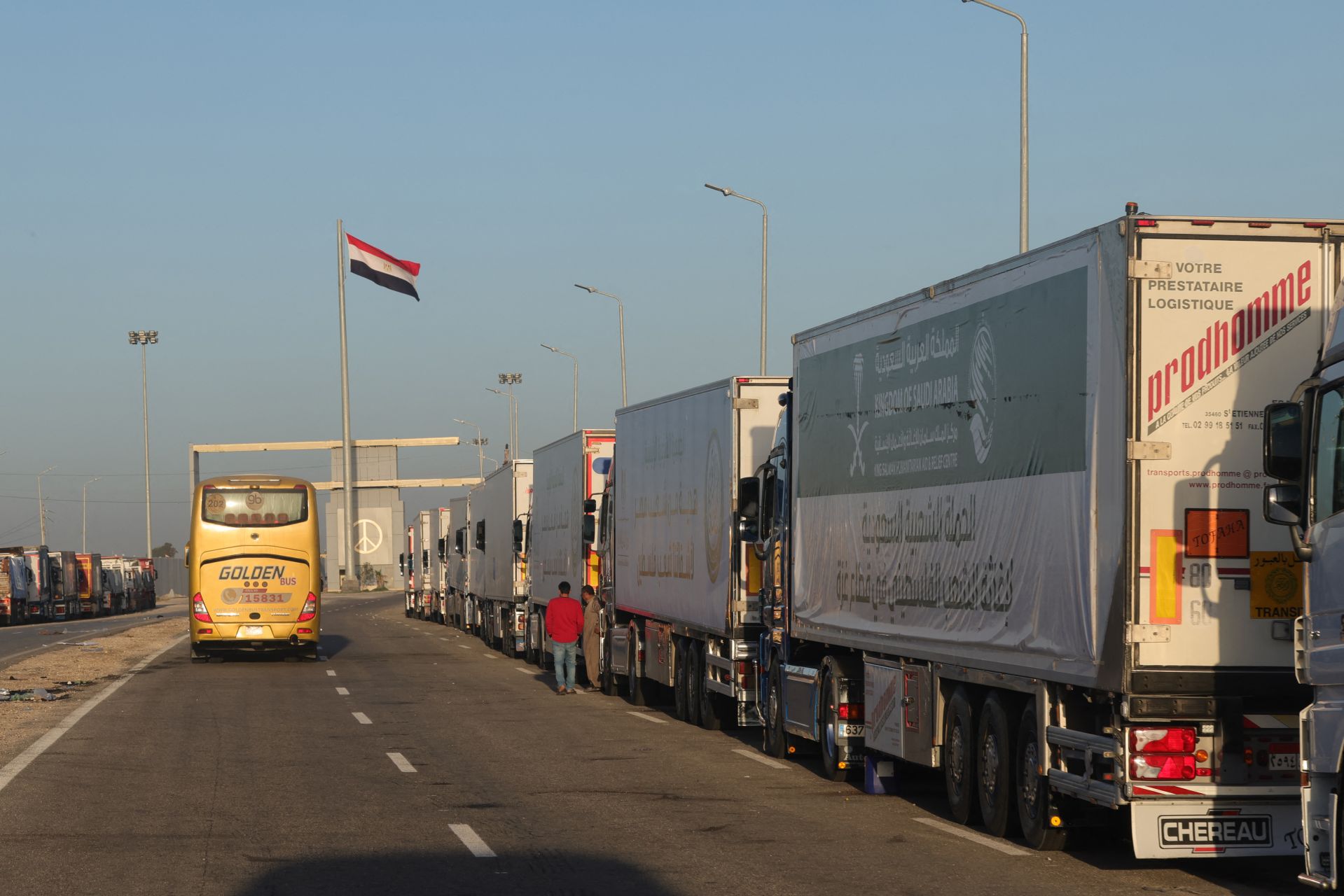 Pourparlers en cours pour ouvrir le passage frontalier entre l'Egypte et Gaza à l'aide humanitaire