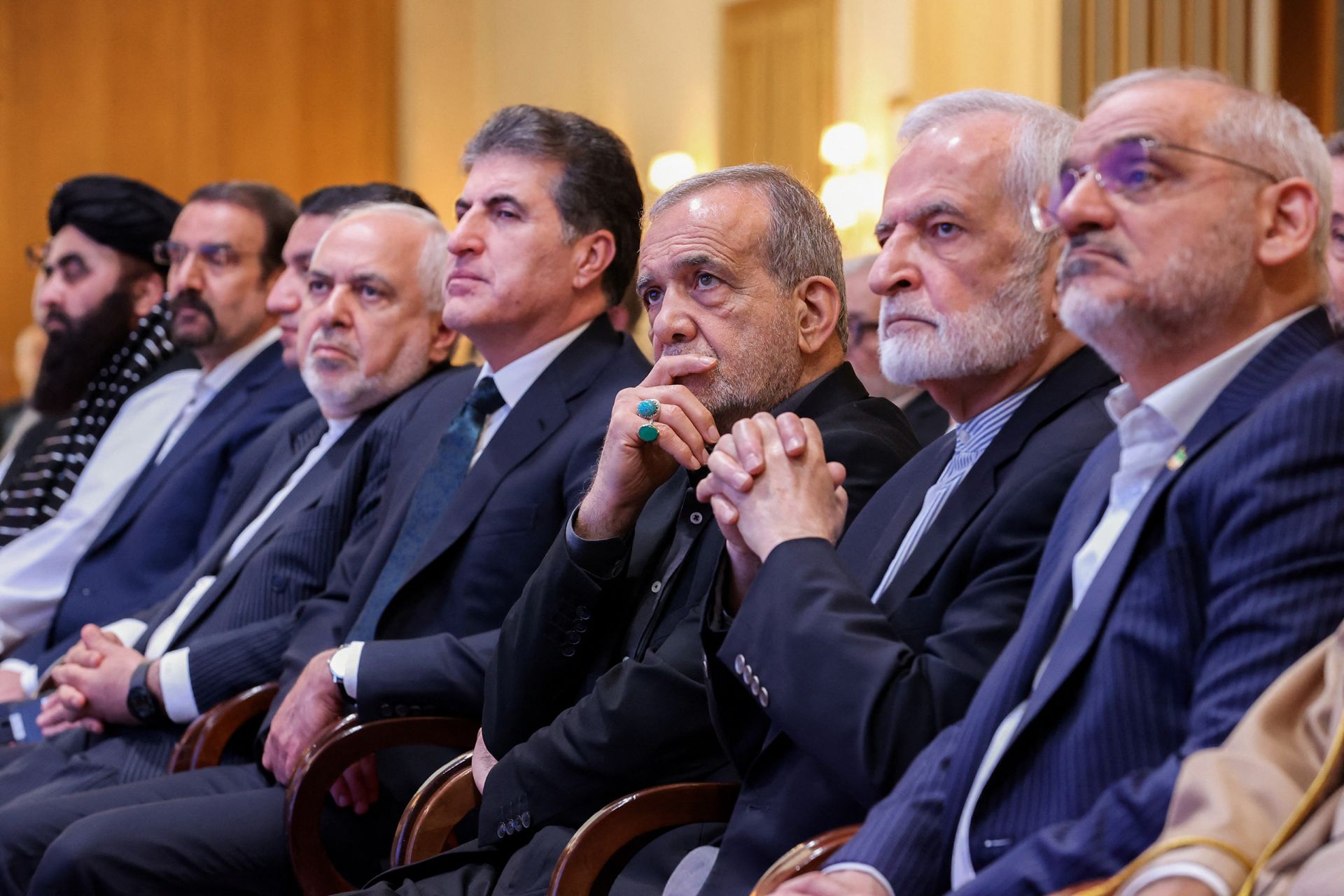 Iran: un ancien ministre des Affaires étrangères grièvement blessé dans une frappe