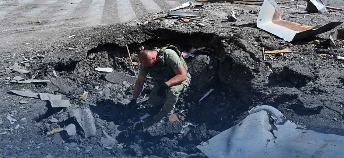 Ukraine: des frappes russes font deux morts et une cinquantaine de blessés à Kharkiv