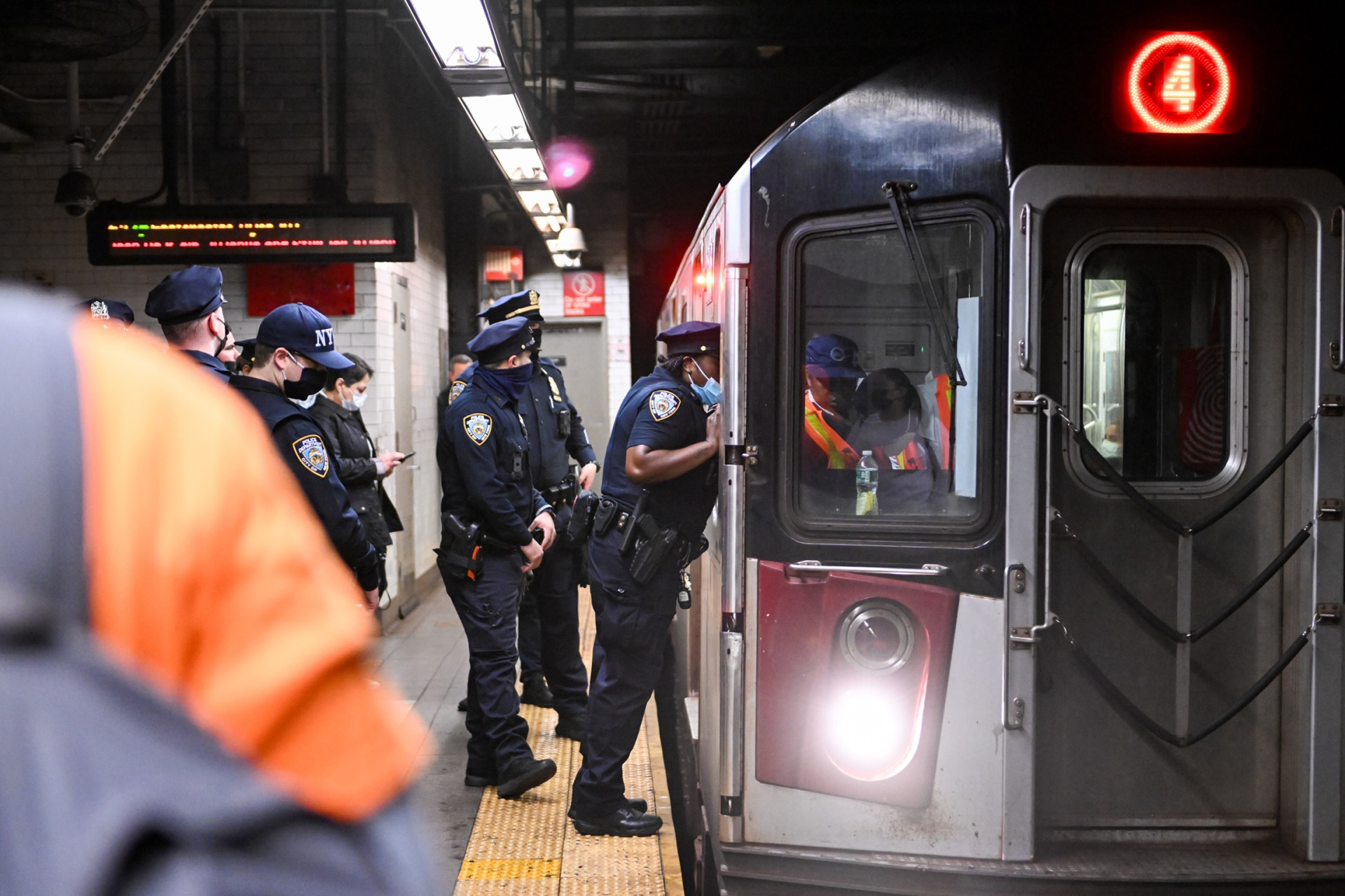 Fusillade dans le métro new-yorkais, 23 blessés