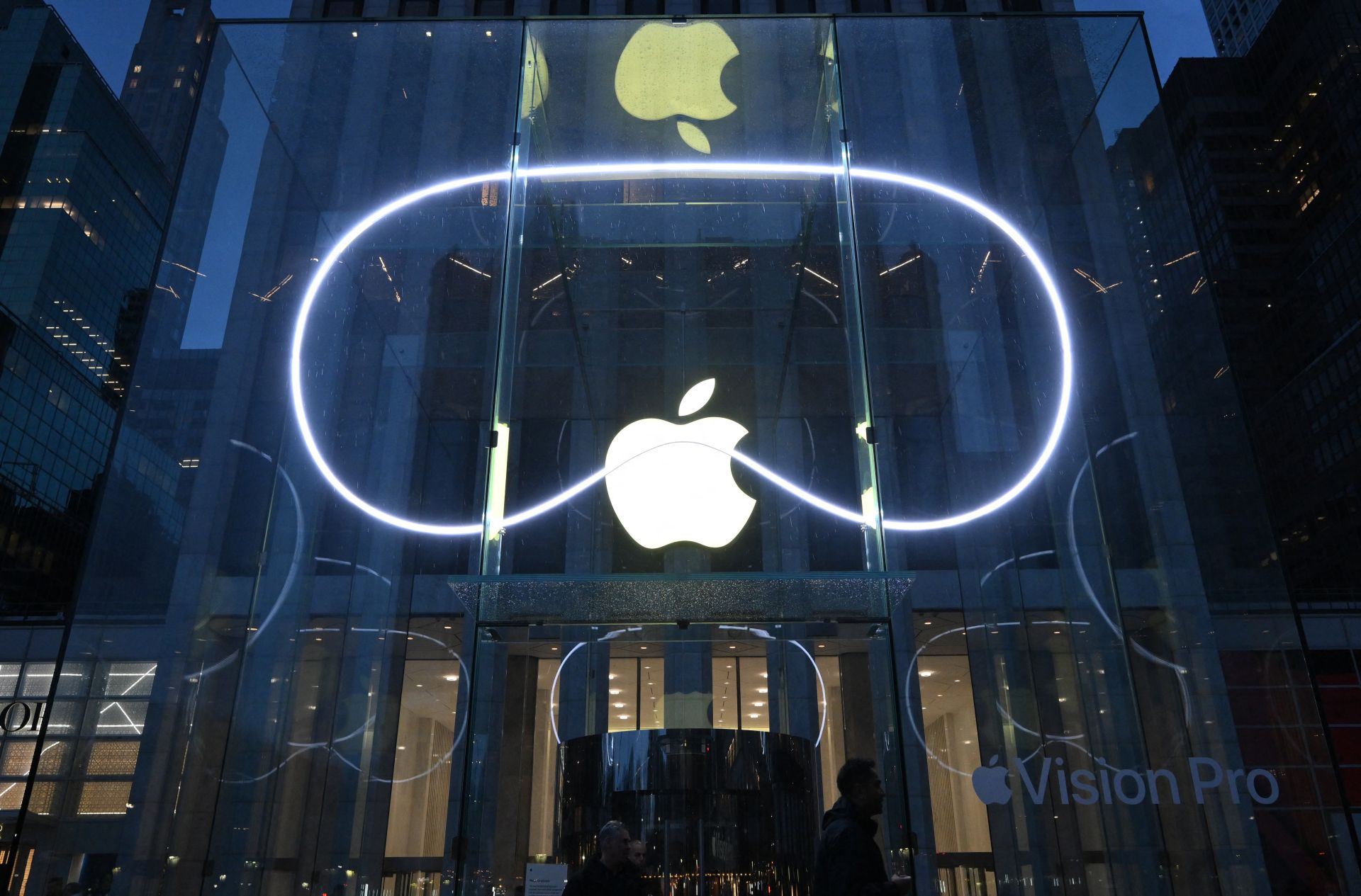 Apple promet 100 milliards de dollars d'investissements supplémentaires aux Etats-Unis
