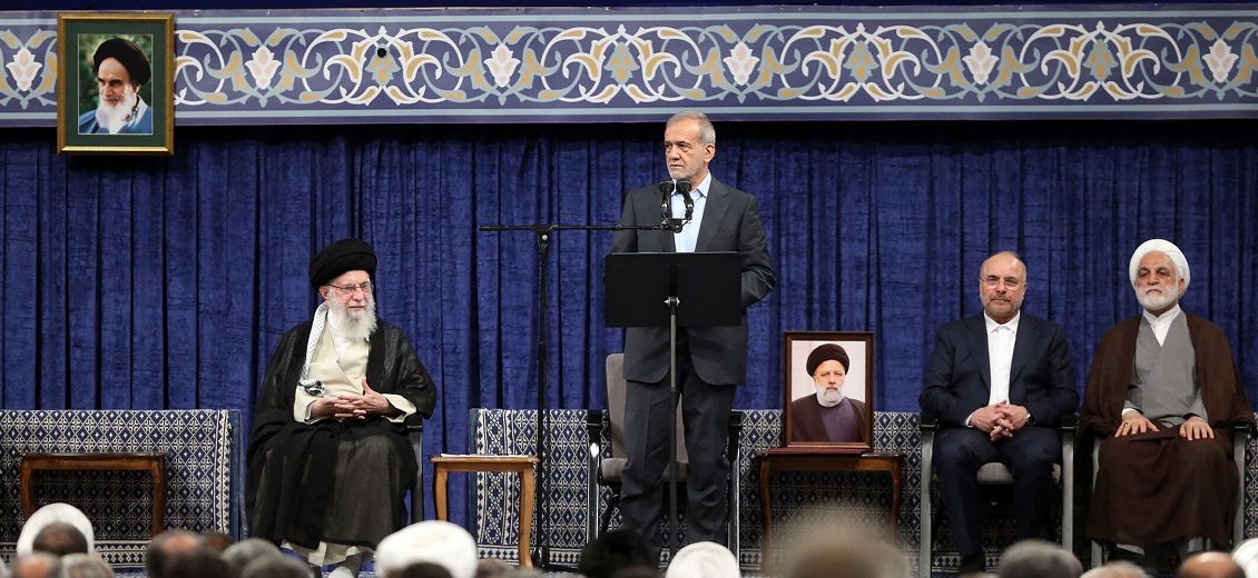 Iran: l'ayatollah Ali Khamenei entérine l'élection de Pezeshkian