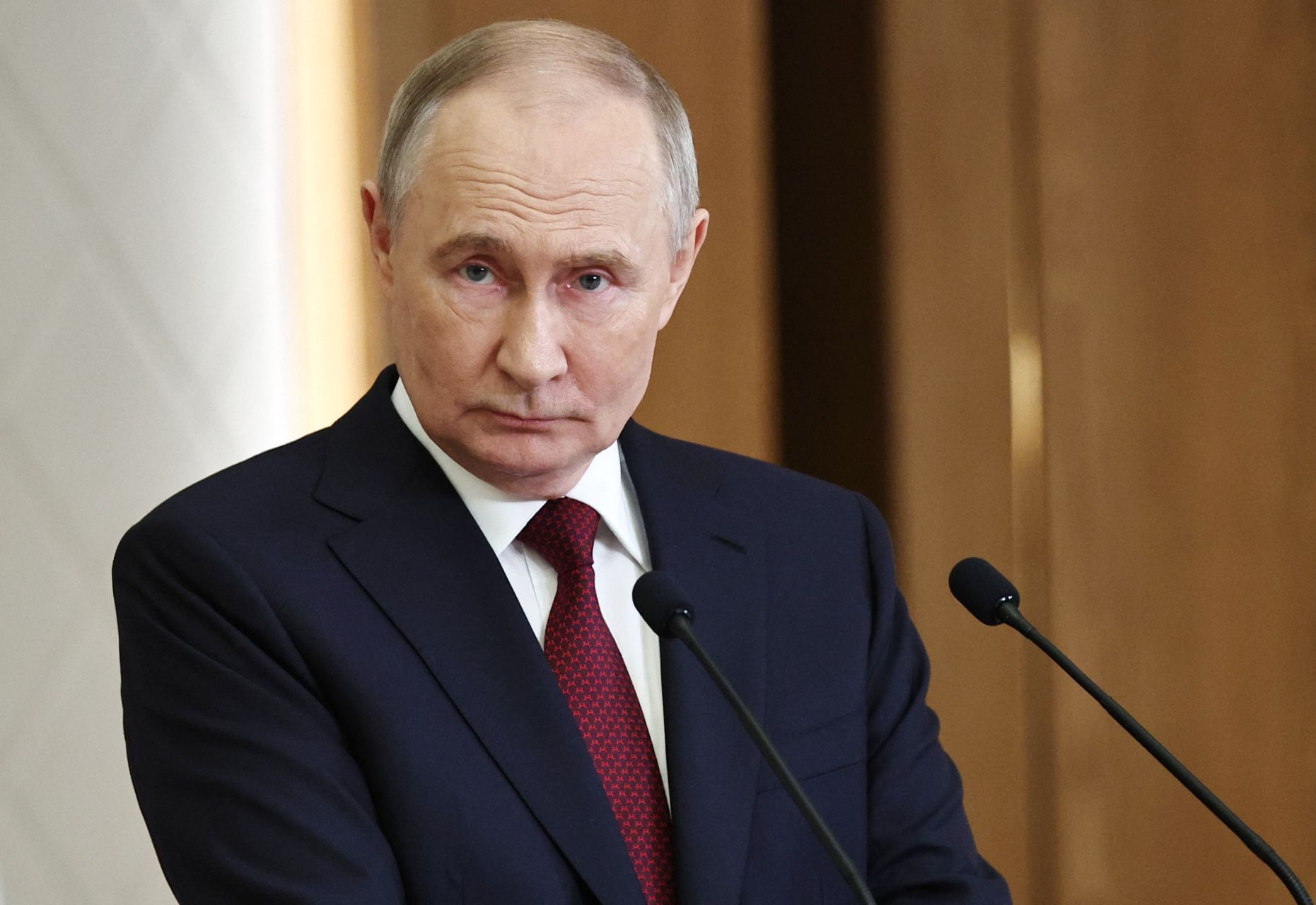 Ukraine: Poutine considère une offre de discussion comme une «faiblesse»