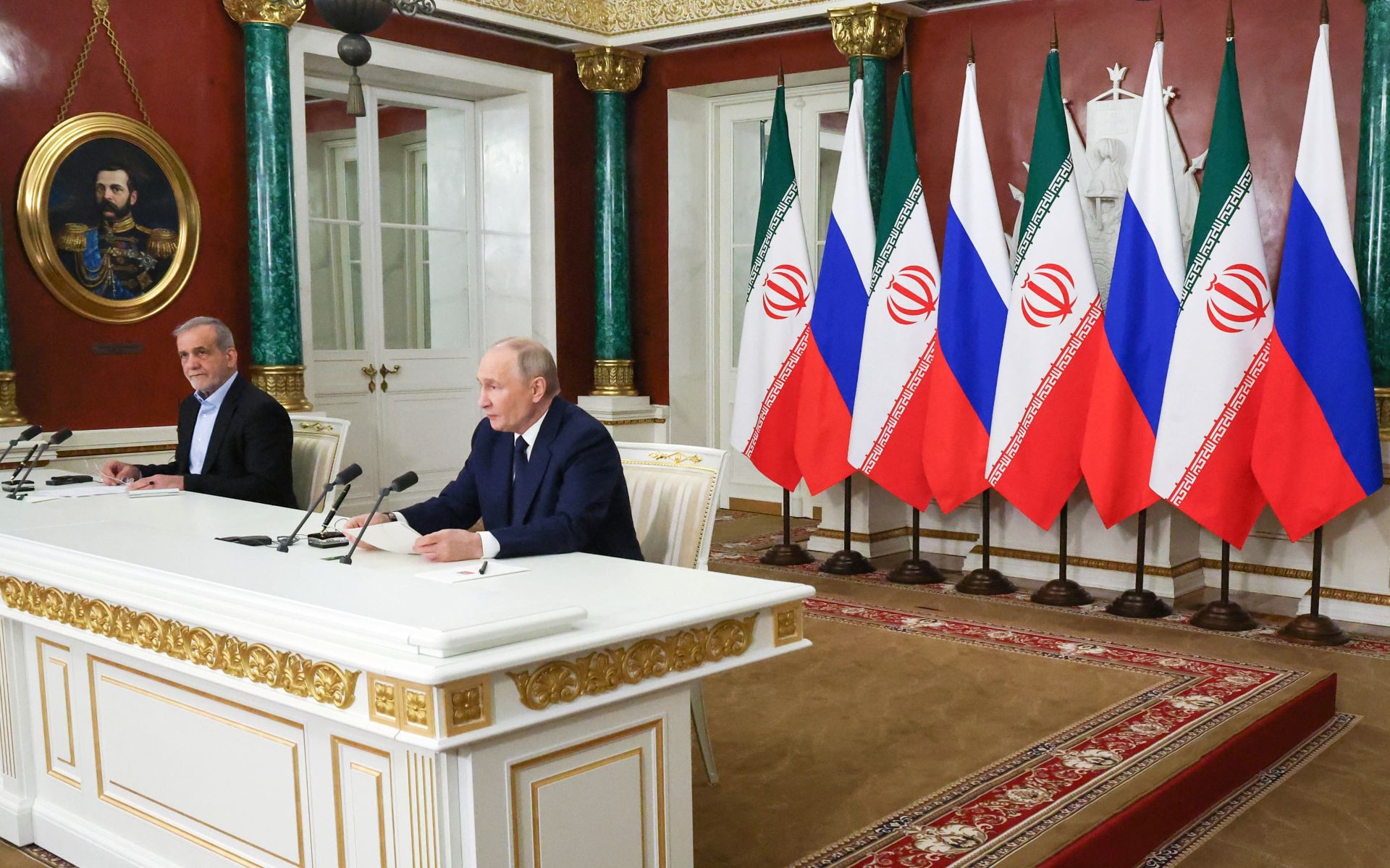 Nucléaire iranien : Poutine s’entretiendra lundi en Chine avec le président Pezeshkian