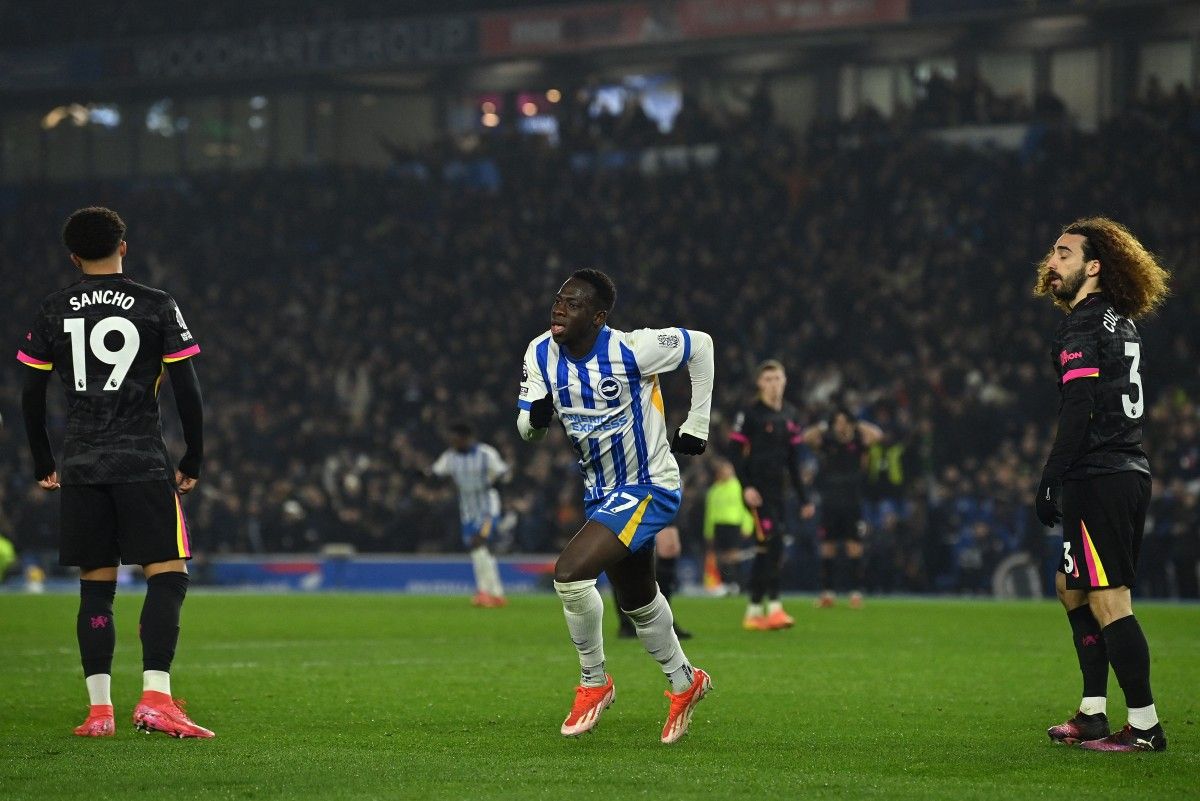 Angleterre - Chelsea sombre à Brighton et lâche prise au classement