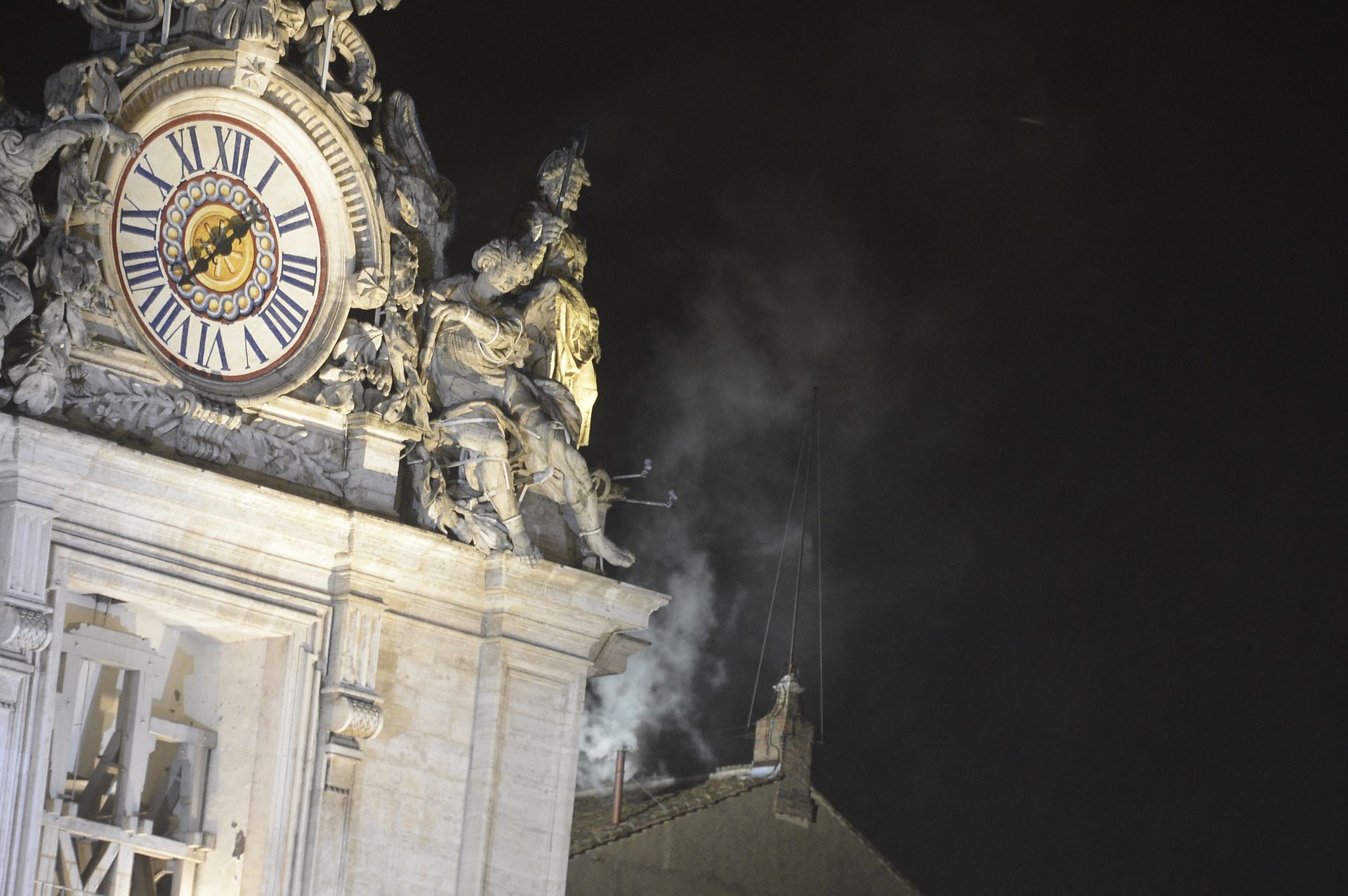 Quand la fumée devient symbole: l'art discret de l'élection papale