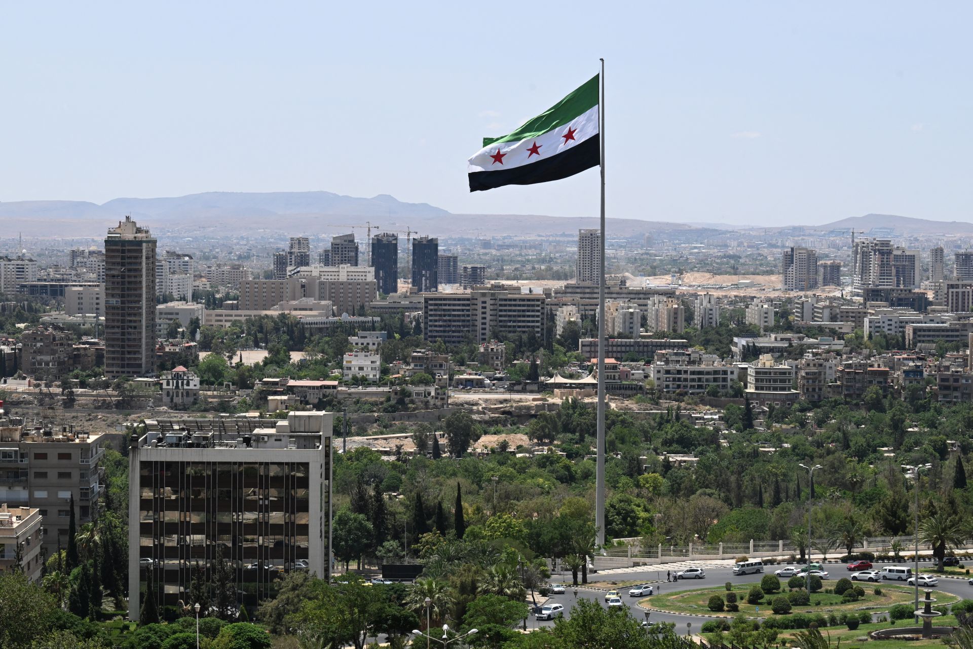 Trois alaouites tués dans l’ouest de la Syrie après une attaque contre les forces de sécurité