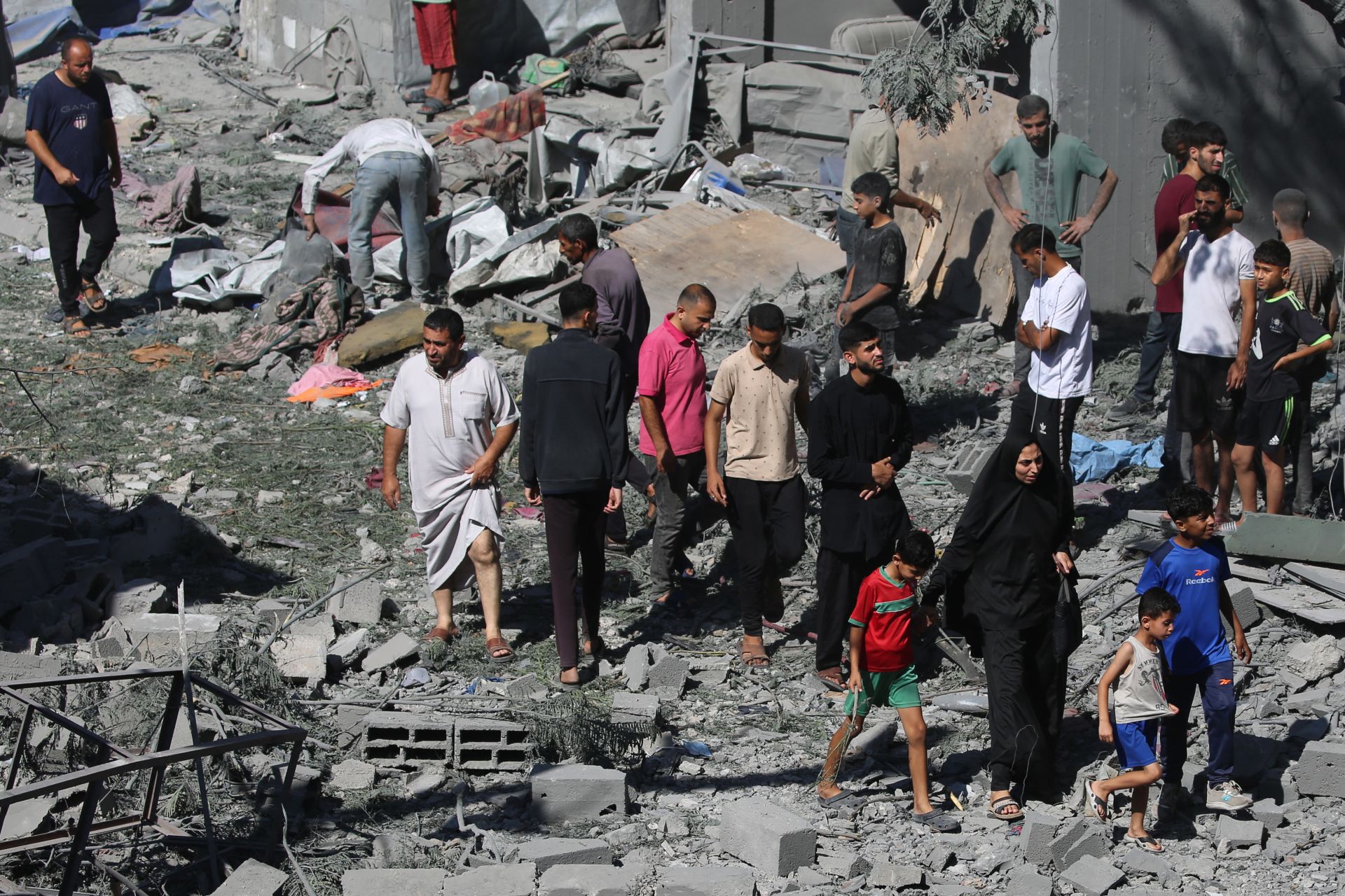Gaza: 32 morts dans des frappes israéliennes, dont huit près d’écoles