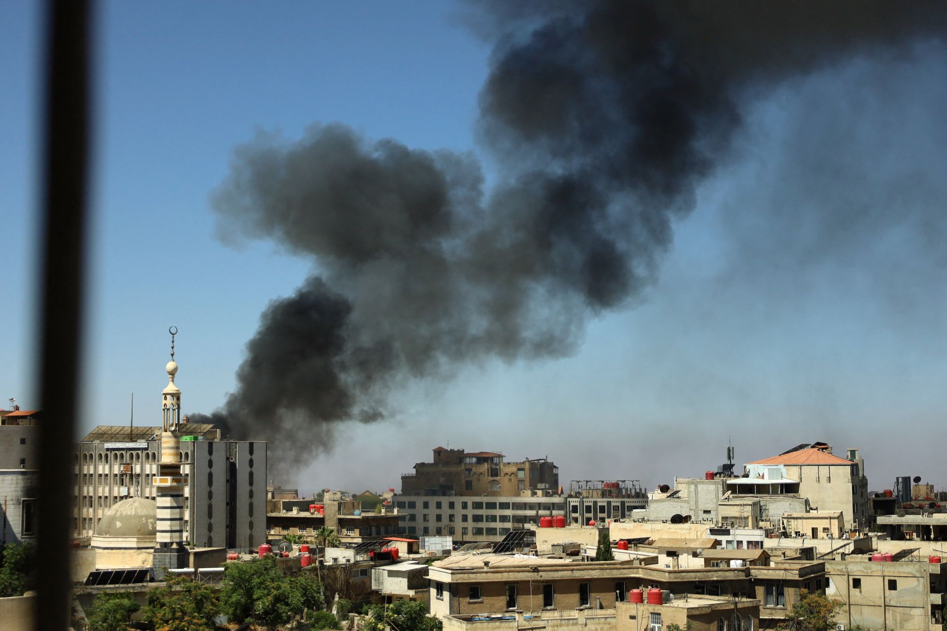 Sud de la Syrie : frappes israéliennes malgré l’appel au calme de Washington
