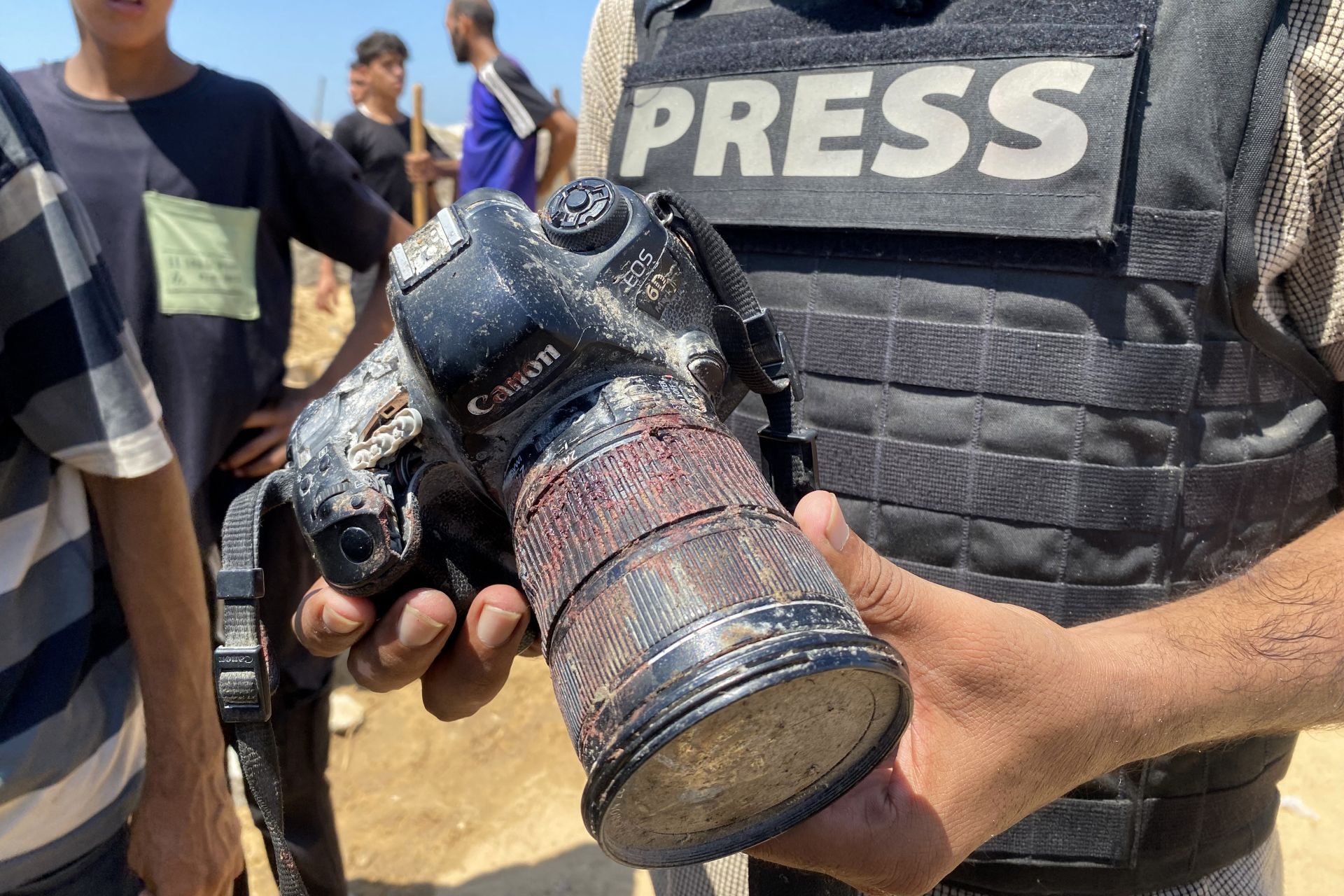 Condamnations internationales après les frappes meurtrières d'Israël sur un hôpital