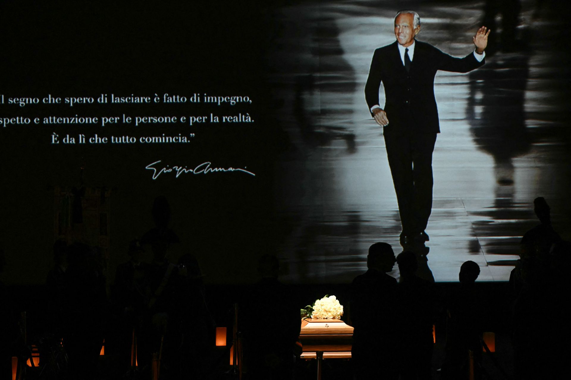 Milan rend hommage au «roi» Armani