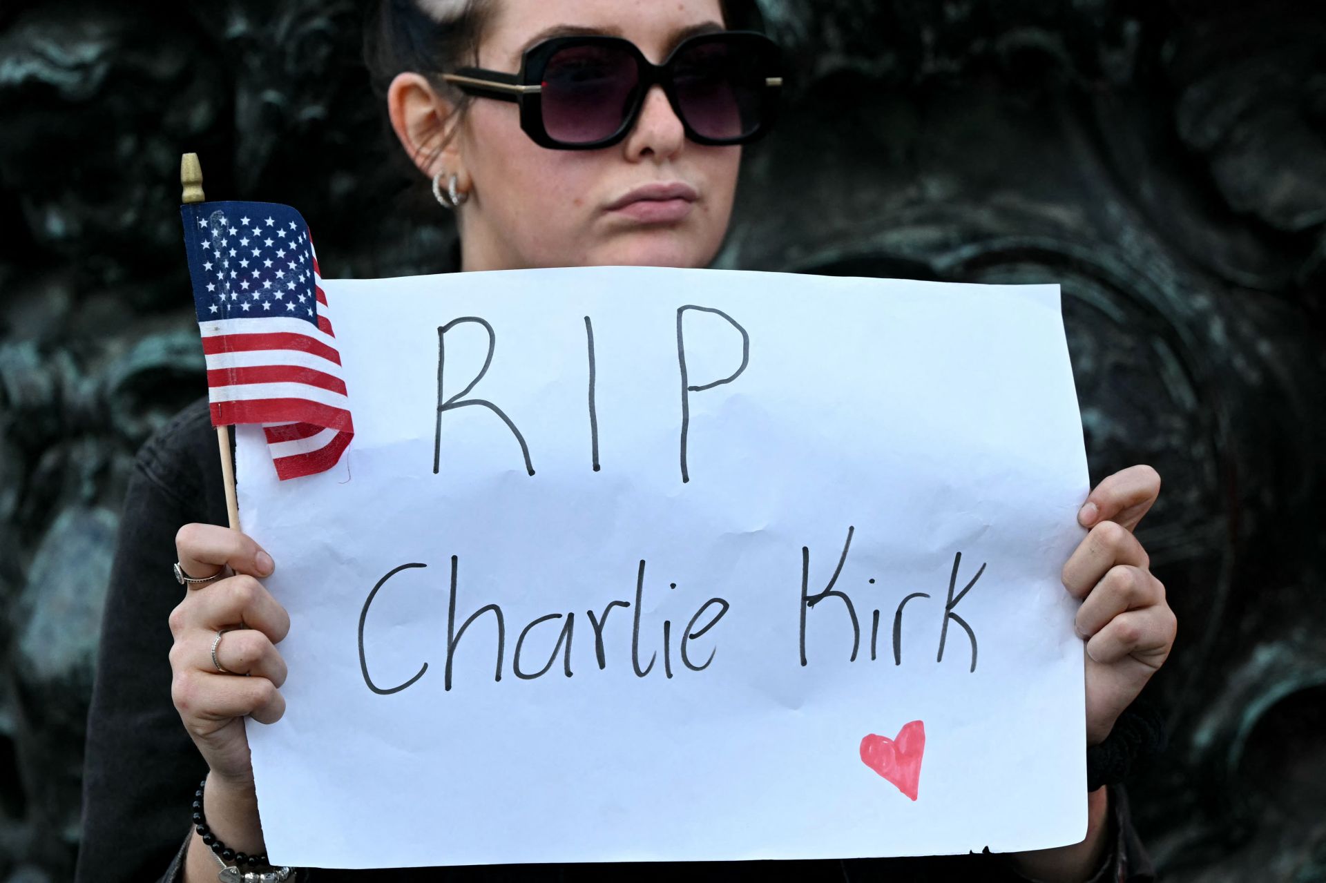 Tyler Robinson inculpé pour l'assassinat de Charlie Kirk 